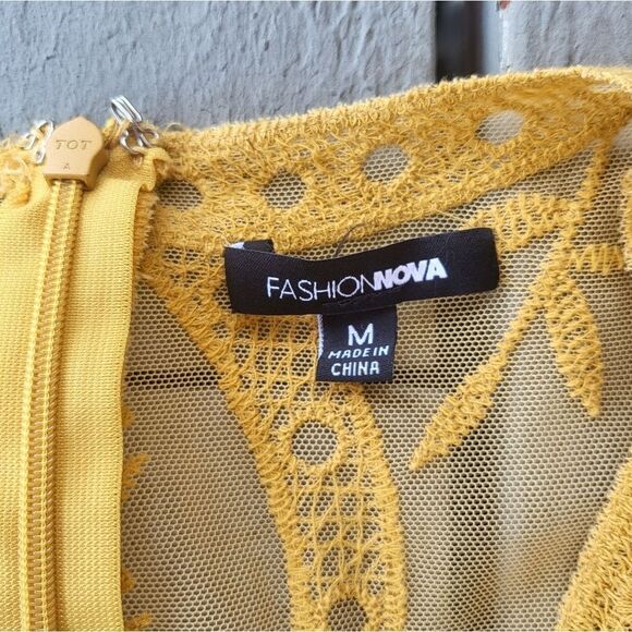 Fashion Nova Maxi Dress Sheer Lace Floral Print Flutter Sleeve Back Zip Yellow M - Picture 6 of 6